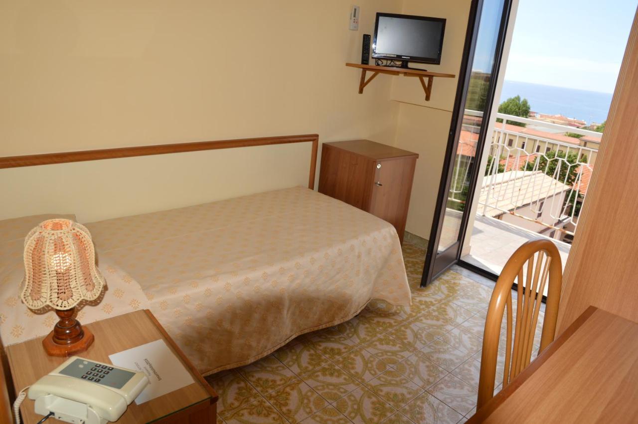 Hotel Virgilio Tropea Eksteriør bilde