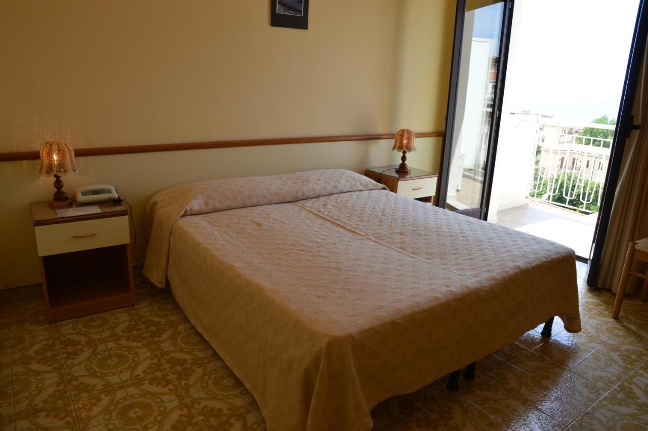 Hotel Virgilio Tropea Eksteriør bilde